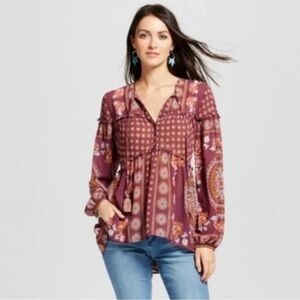 Knox Rose Boho Peasant Top with Tassels Small